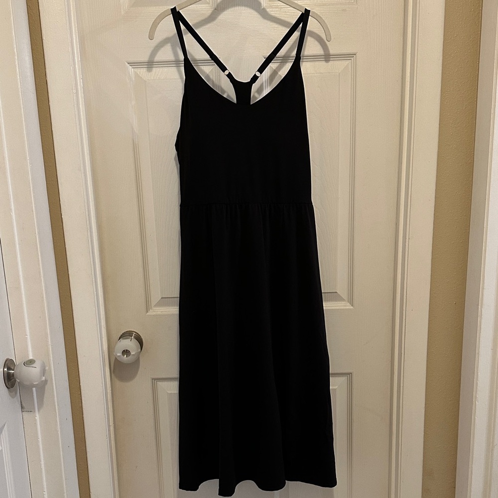 Black Athletic Midi Dress 🖤🖤🖤